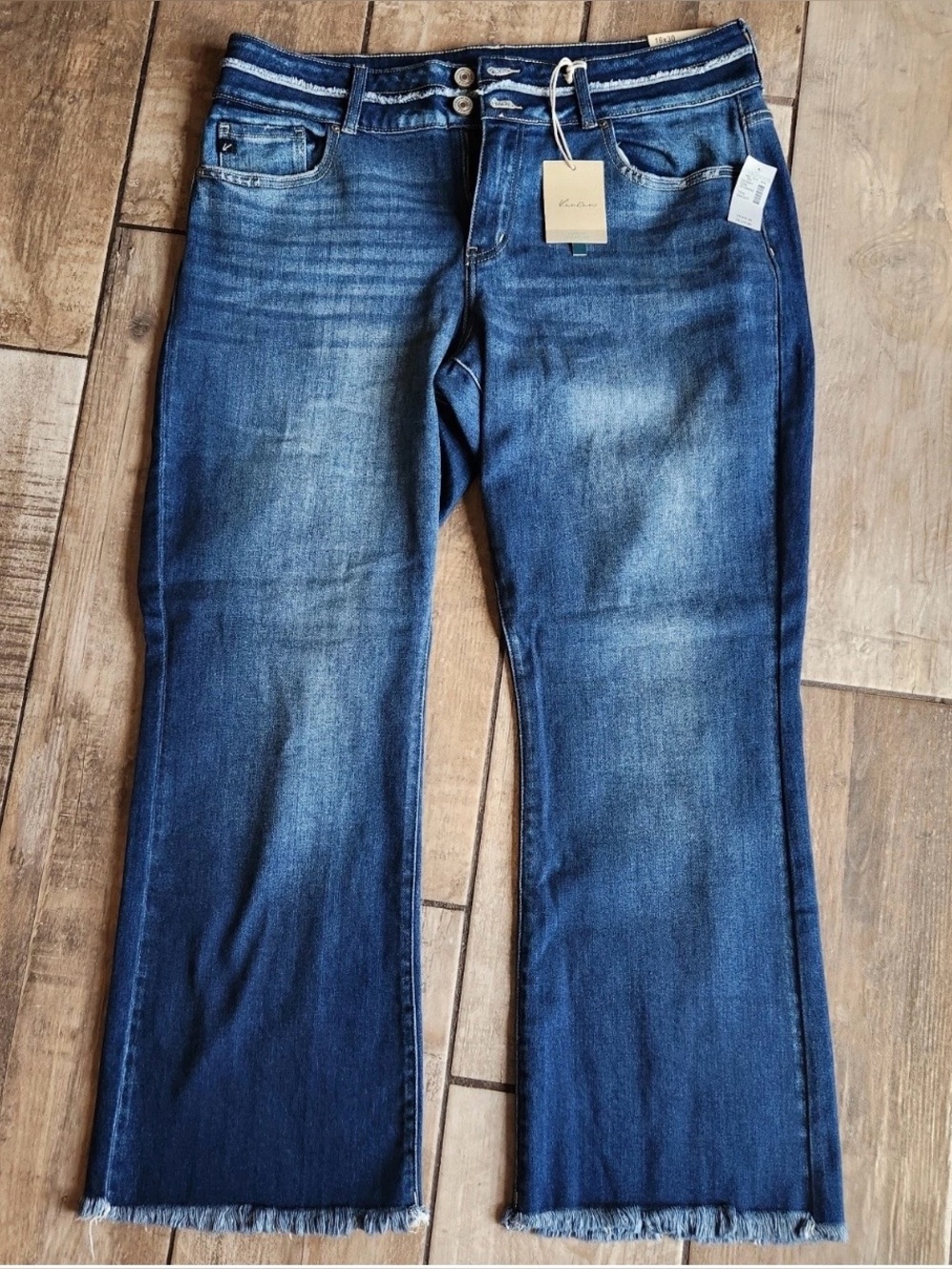 KanCan Women's Straight Leg Jeans in Dark Blue Wash Size 16W
NWT